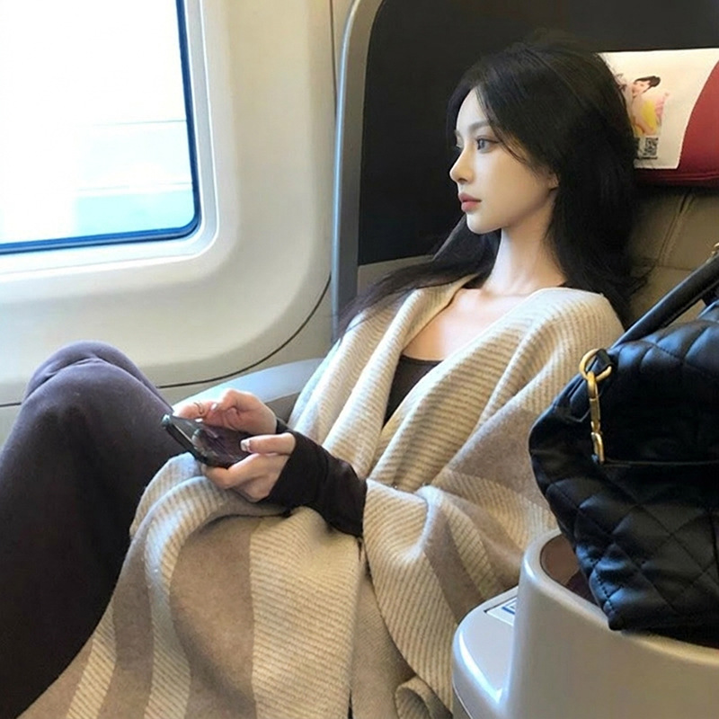 معطف طويل نسائي لرحلات السفر في فصل الربيع