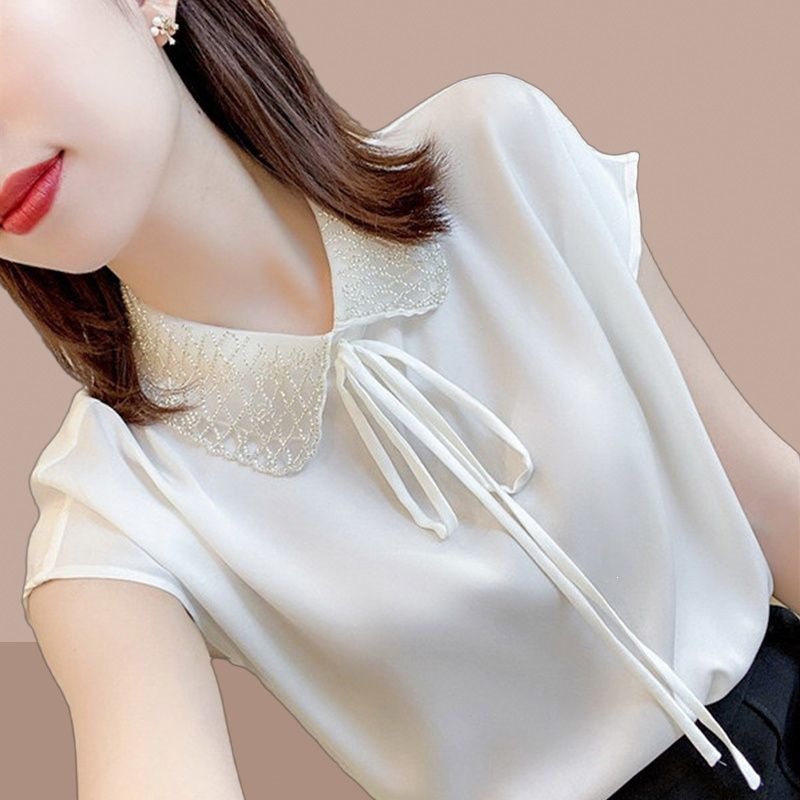 تي شيرت صيفي قصير الأكمام لنساء باللون الأبيض