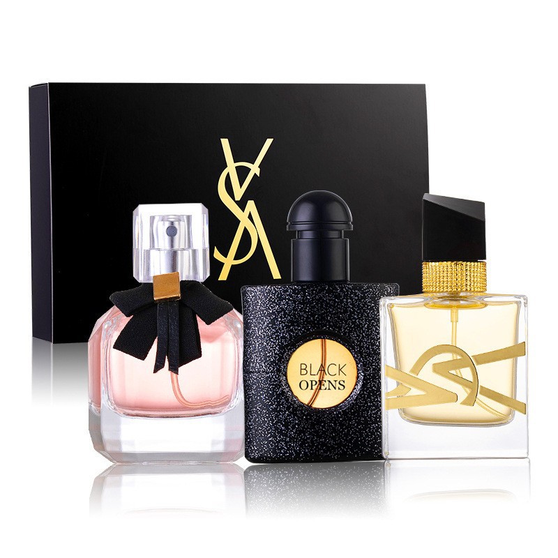 عطر نسائي فاخر مع هدية