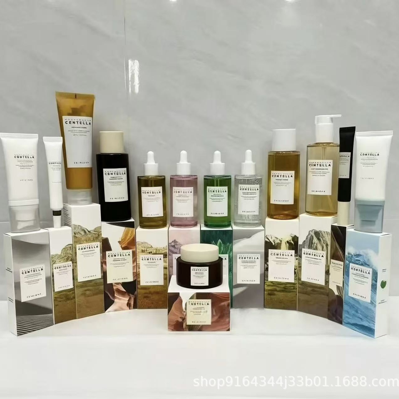 مجموعة منتجات العناية بالبشرة SKIN1004