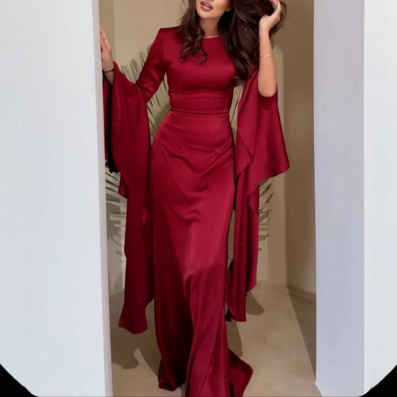 ثوب ديبي طويل مريح للجسم مع حزام لتحديد الوسط