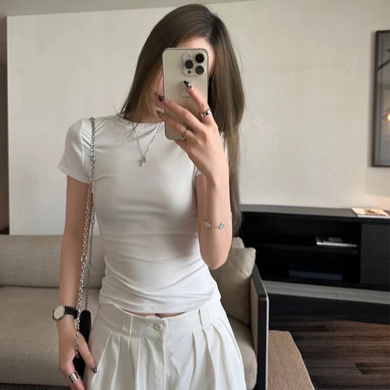 تي شيرت أبيض لصيف للنساء