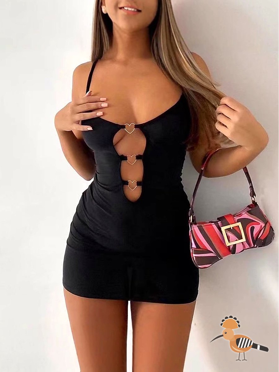 فستان قصير بدون أكمام لونه سادة و مناسب للنساء