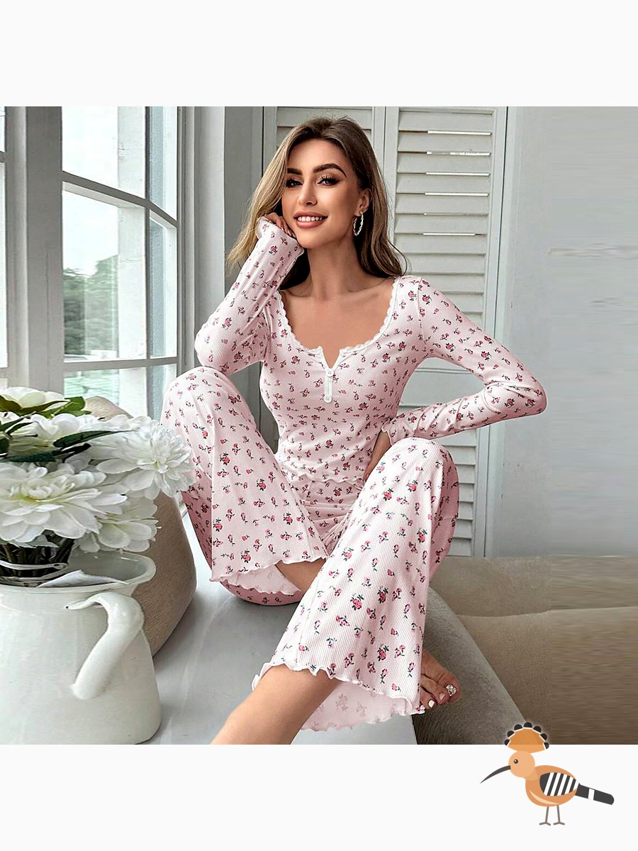 بيجامة نسائية شتوية طويلة الأكمام بتصميم أنيق مع دانتيل