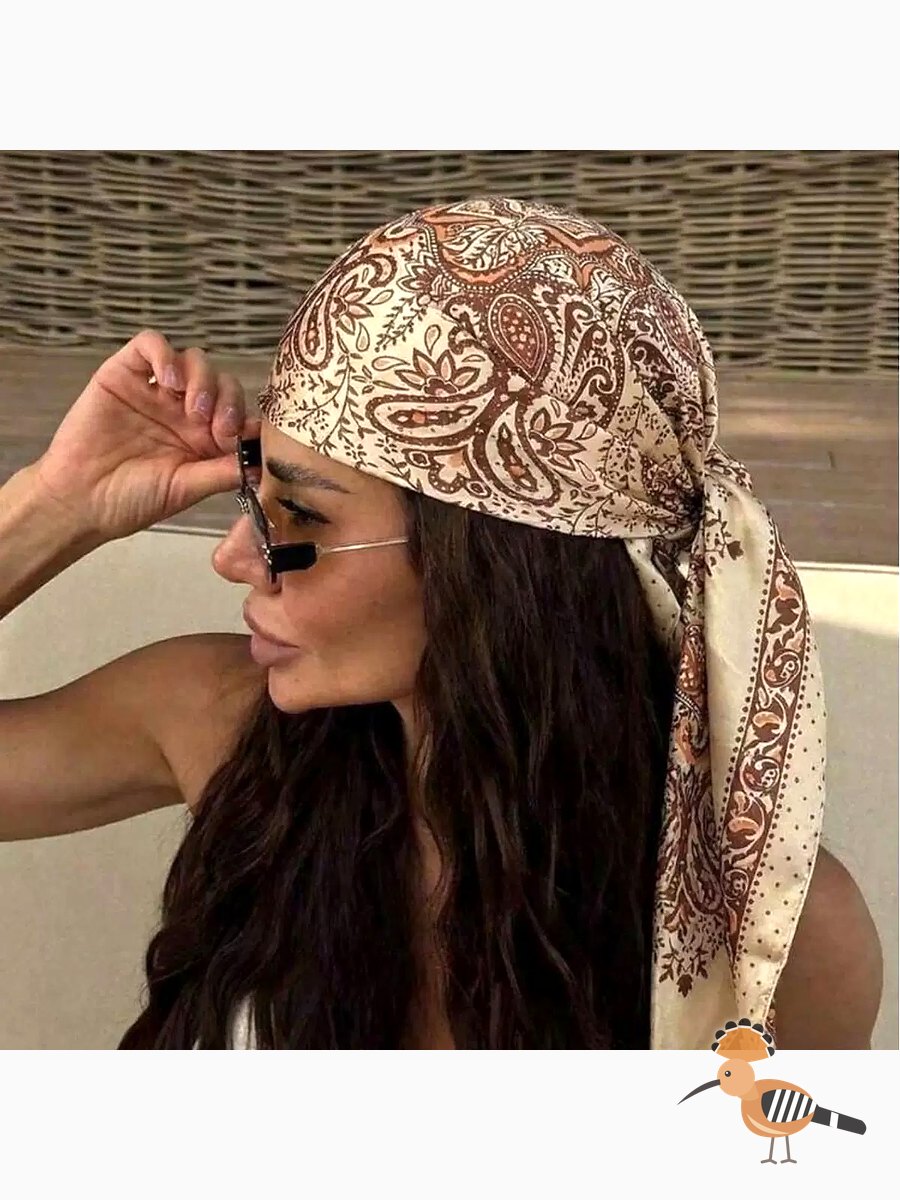 شال عريض للنساء من المخمل