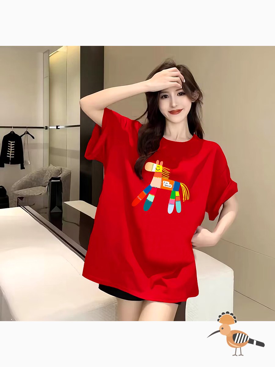 تي شيرت بناتي قصير الأكمام باللون الأحمر مع صورة حصان كرتوني