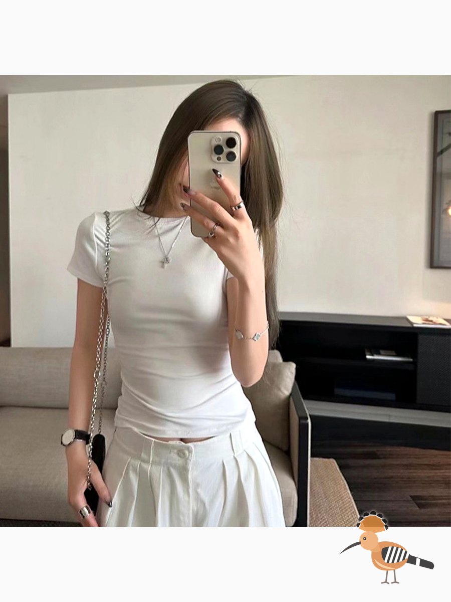 تي شيرت أبيض لصيف للنساء